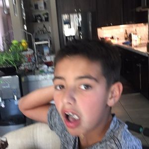 Meet your Posher, Troy